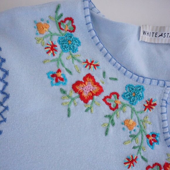 Vintage White Stag Baby Blue Embroidered Floral Collar Trim Cotton Sweater XL - Picture 9 of 12